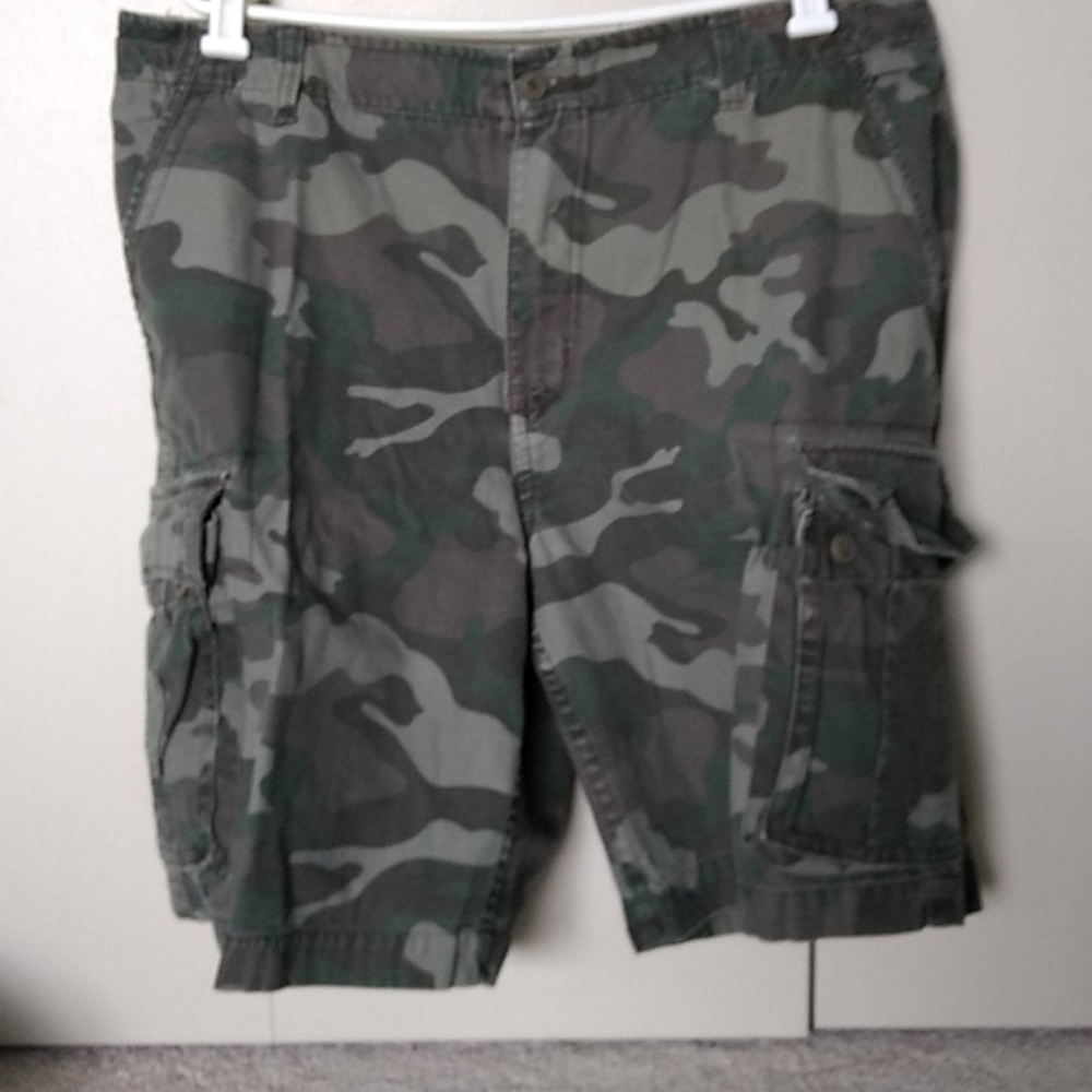 Camo Mens Shorts 38 waist